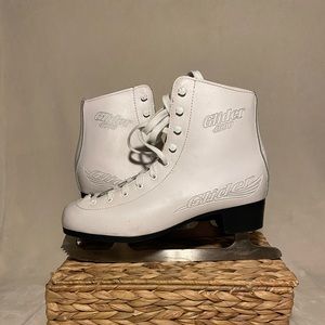 Ice skates - Size 9